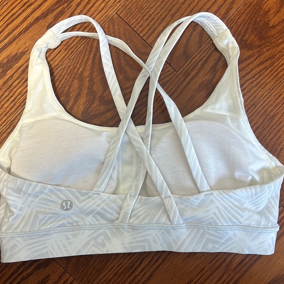 Lululemon Sports Bra Size 6 - Picture 2 of 3